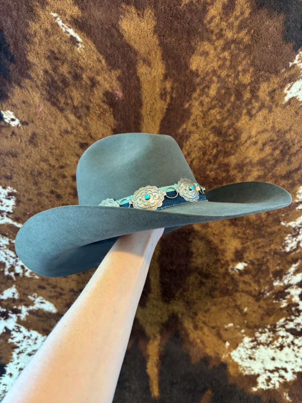 Stetson 20x Charcoal Gus with concho band